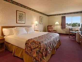 Ramada By Wyndham Spirit Lake/okoboji Hotel