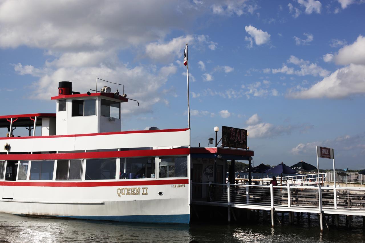 Ramada By Wyndham Spirit Lake/okoboji Hotel Spirit Lake